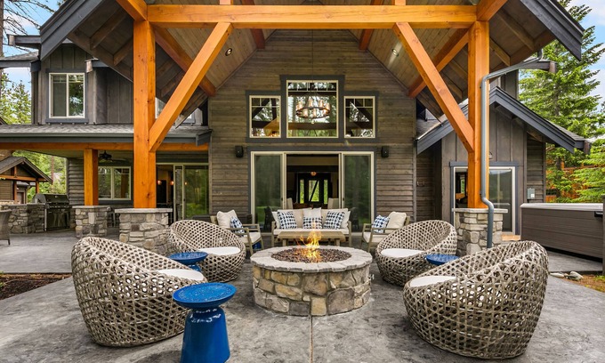 Cle Elum House | Must See New Suncadia Estate! On the Golf Course w/Hot Tub & Fire Pit!