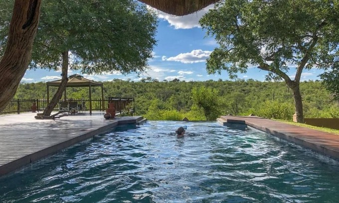 Phalaborwa Cabin | Muweti Bush Lodge