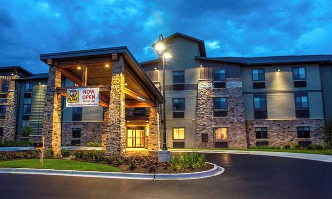 North Aurora Hotel | My Place Hotels - Chicago West/North Aurora, IL
