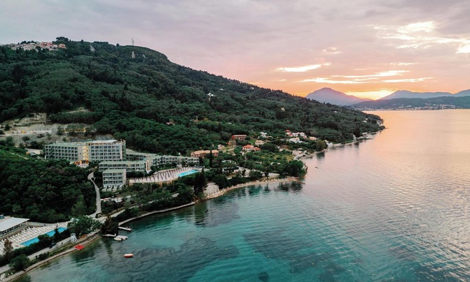Chlomos Hotel | Mythos Palace Resort - Adults only