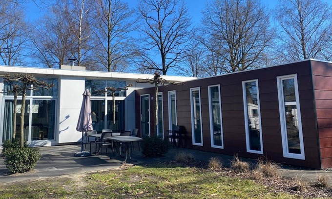 Susteren House | n/a