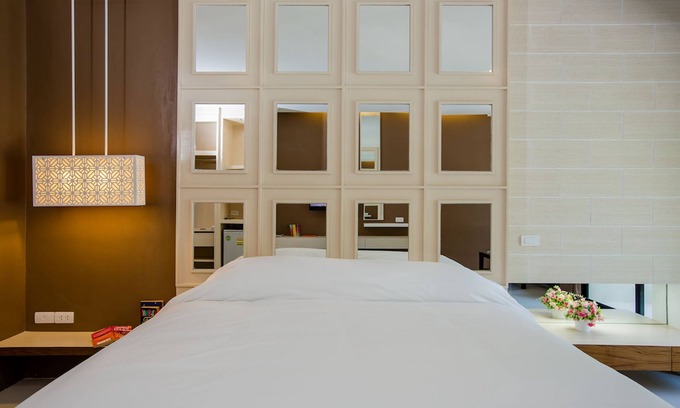 Phuket Hotel | Naka Residence