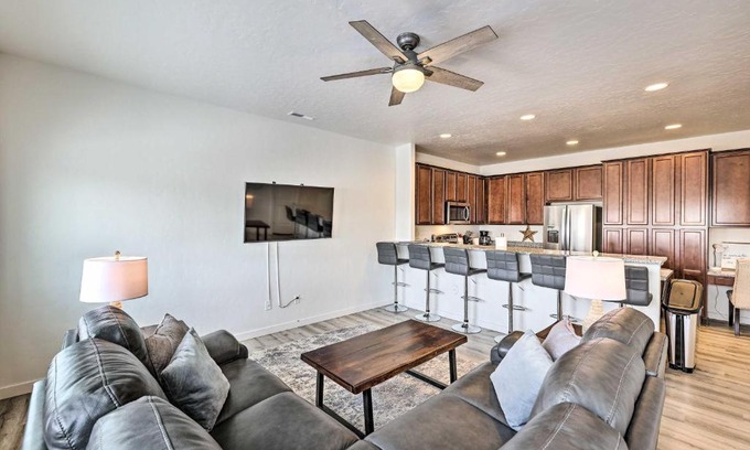 Nampa House | Nampa Townhome about 18 Mi to Downtown Boise!