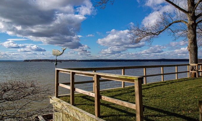 North East House | Nancy’s Touch, A Waterfront Paradise!