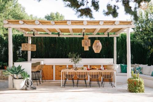 Ermita Villa | Naranja - By Almarina Villas