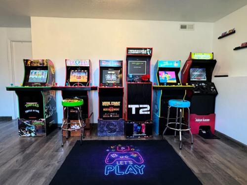 Kanab House | National Park Nest- Game Room Sleeps 10 Pets OK