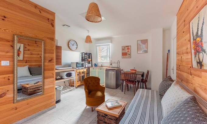 Massebœuf Apartment | Natura Provence - One Bedroom Apartment, Sleeps 3