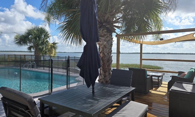 Lakeland House | Nature Lover's Lake & Pool Home - Sunrise Views! Sleeps 10 w/7 Beds