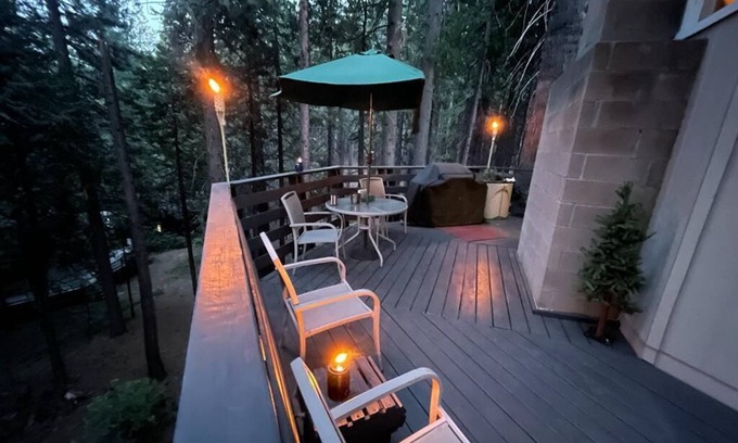 Arnold Ski Chalet | Nature Lover's Paradise: Luxurious The Shire - Cubs Crossing Chalet in Sierras