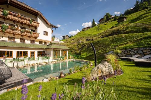 Huettschlag Hotel | Naturhotel Hüttenwirt im Grossarltal