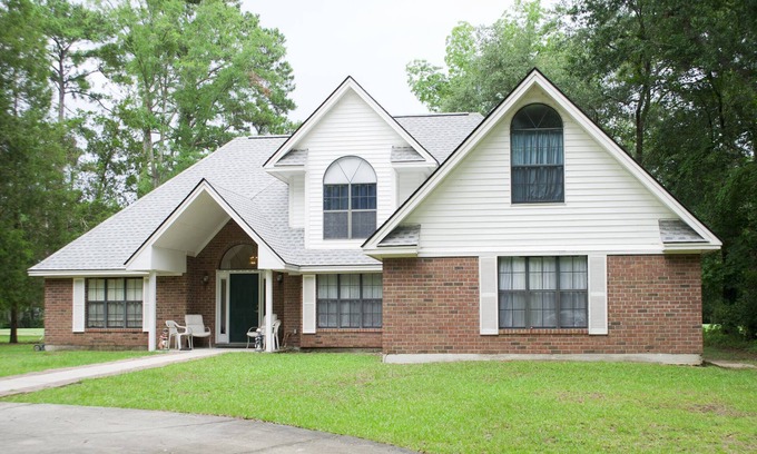 Beaufort House | Near Beaufort, Port Royal, Parris Island, Hunting Island, & Golf!
