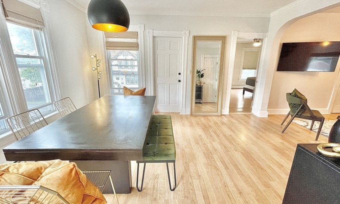 Marlborough House | Near BOSTON - Cozy and Renovated 4 Beds 2 bath Home w/Backyard FREE WIFI 6.
