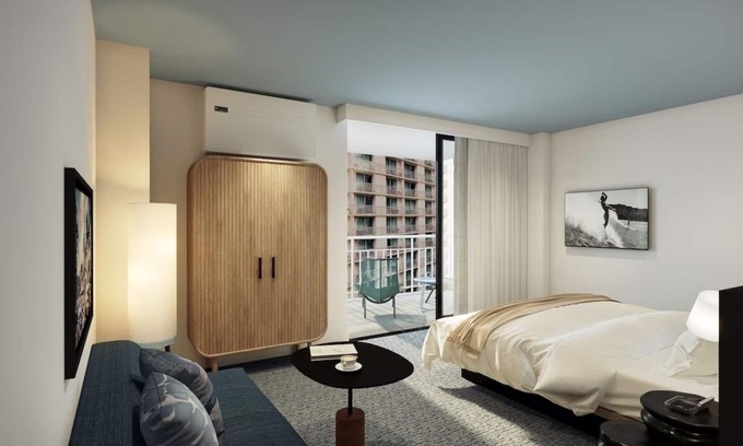 Diamond Head - Kapahulu - St. Louis Hotel | Near Diamond Head State Monument | Room w/Lanai