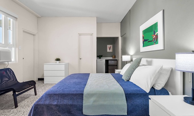 Miramar Apartment | Near La Placita | Free Breakfast | TV With Netflix