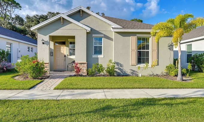 LaBelle House | Near River & Parks: LaBelle Family Home w/Patio