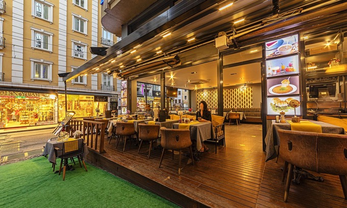 Cagaloglu Hotel | Neda