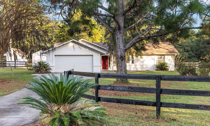 Fellowship House | Nellies Cottage is 4 miles from WEC-World Equestrian Center