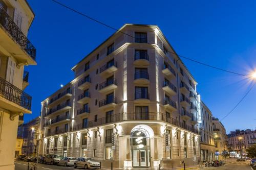 Cannes City Centre Apartment | Nemea Appart Hotel Cannes Palais