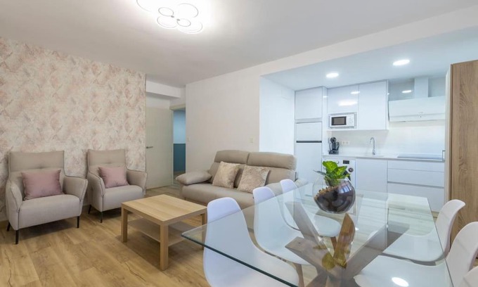 Figares Apartment | Neptuno Deluxe