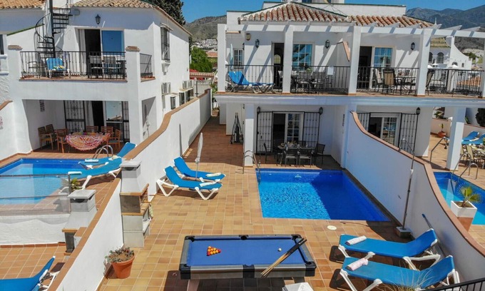 Chimenea Villa | Nerja Paradise Rentals - Villa Las Brisas