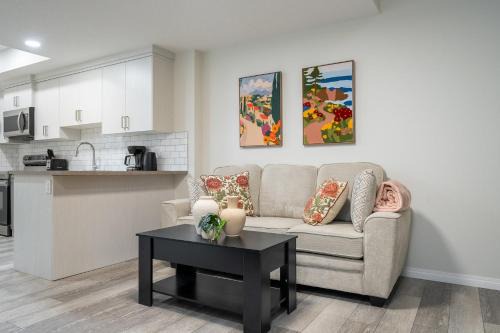 Southeast Calgary House | NEW! 2BR Private Suite SE Calgary - FREE Banff Pass, Netflix, Parking!