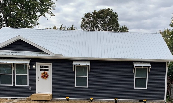 Elizabethtown House | New 3-bedroom stylish house centrally located in Elizabethtown.