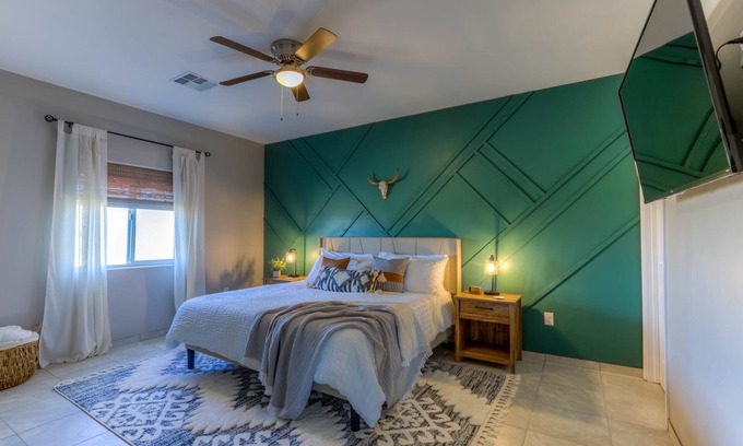 Vail House | NEW 3 BR home in immaculate condition, mountain views just outside of Tucson