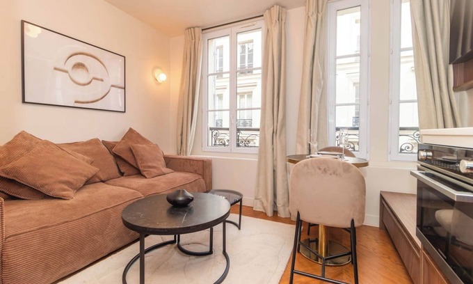 Arts-et-Metiers Apartment | New Apartment Center of Paris Le Marais