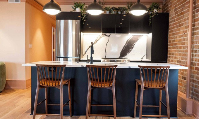 Lower Garden District Hotel | New Beautiful 4 Bed 4 Bath Chez Moi Suite with Pool