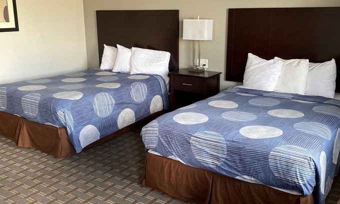 Eaton Hotel | New Budget inn