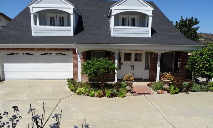 Fallbrook Apartment | NEW! Comfortable - Sleeps 8 - Special Pricing for Extended Stays