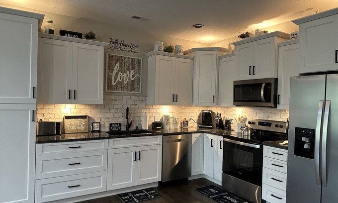 Asheville House | New Construction with Hot Tub!
