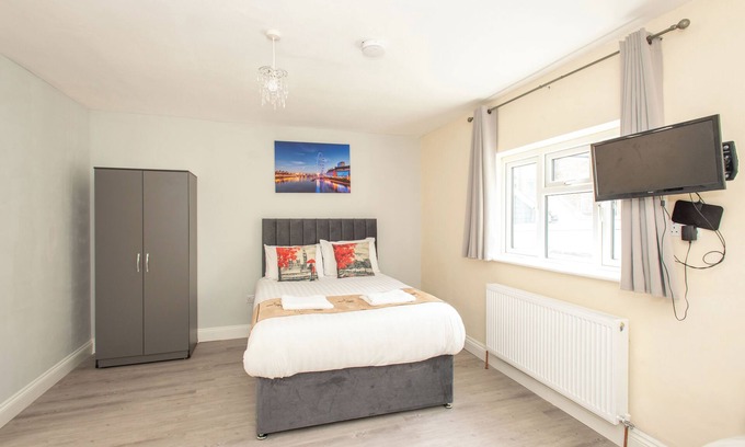 London Borough of Bromley Apartment | *New* Cosy Studio 1
