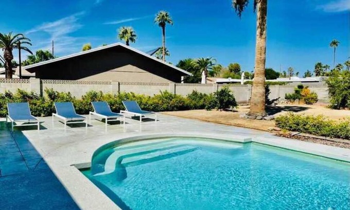 Paradise Valley Village House | NEW Desert Stallion By HomeSlice Stays