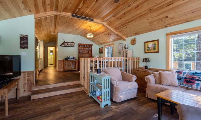 Oxford Cottage | New for 2024! Cozy 2 bedroom cottage on serene Hogan Pond.