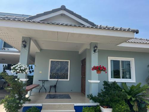 Rayong House | New Home บ้านเดี่ยว สร้างใหม่ ใกล้ทะเล ใจกลางเมืองระยอง