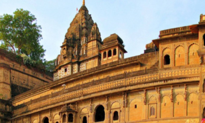 Maheshwar Hotel | New Hotel Shree Radha Krishna Palace
