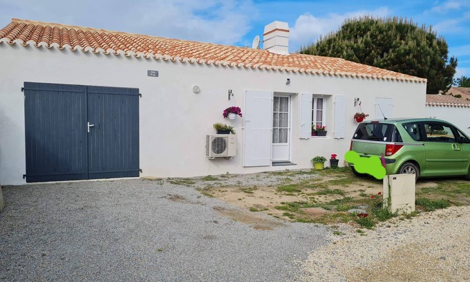 Barbatre House | New house near the beach