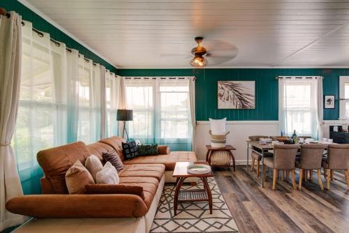 Hilo House | NEW - Hula House wAC- 3BR- Hilo Town
