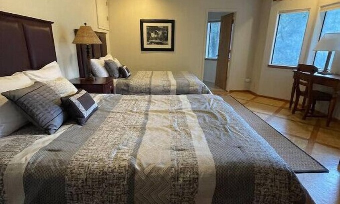 El Portal House | NEW Hunter House Retreat - 10.6 mi from Yosemite