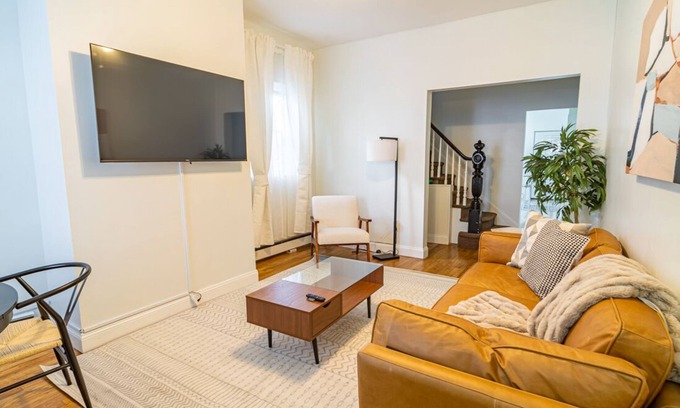 West Side Apartment | New Jersey Nook
