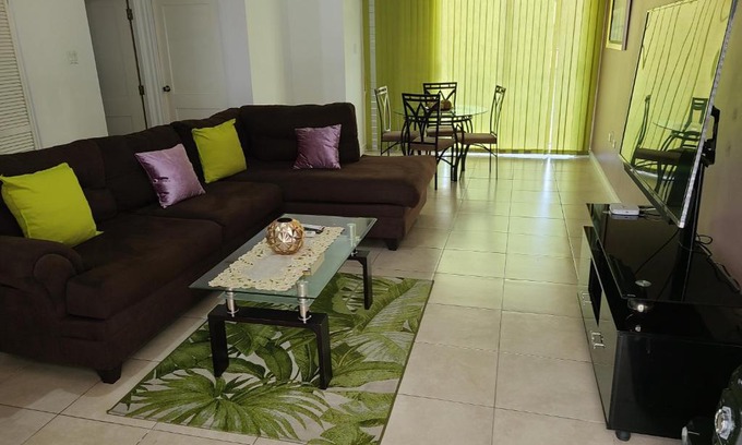 New Kingston Apartment | New Kingston Luxurious Secure Condo