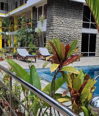 Kovalam Hotel | New Kovalam Beach Hotel
