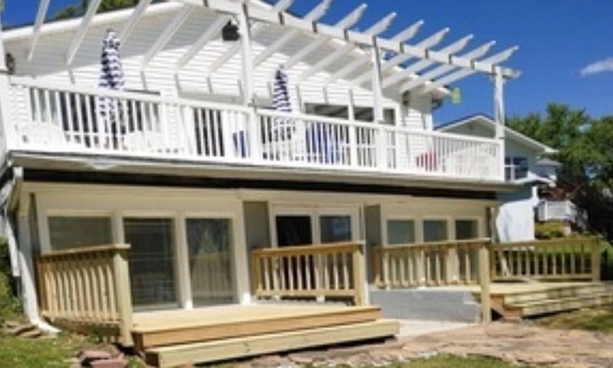 Spring City House | New Lake Guest Bungalow