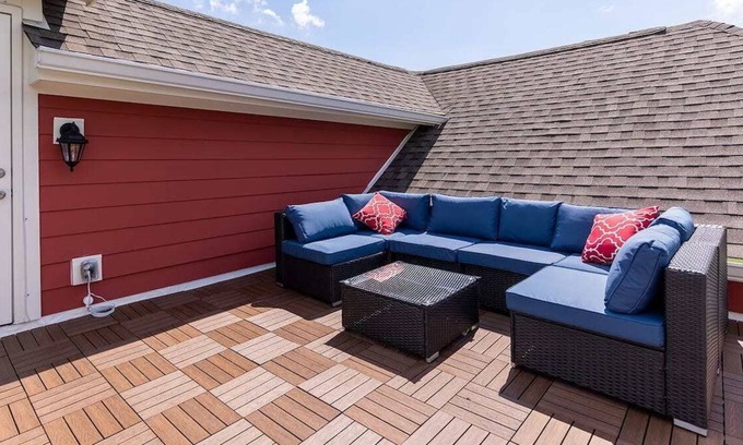 Lakewood House | NEW Lake House | Rooftop | 3 Kings | Sleeps 10