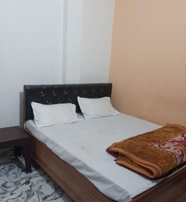 Varanasi Nagar Nigam House | New Lakshman Guest House
