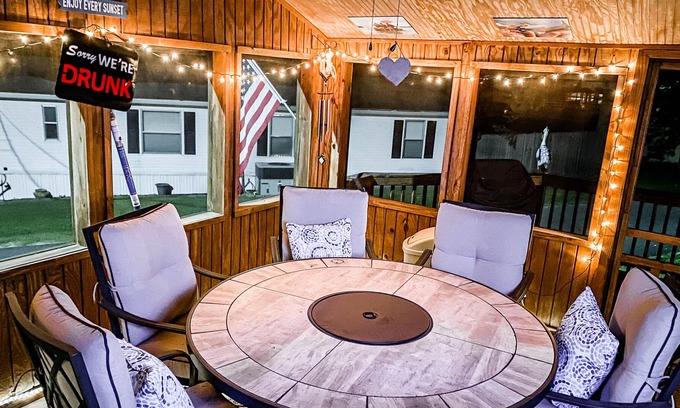 Benton House | NEW LISTING - Newly Remodeled - Kentucky Lake