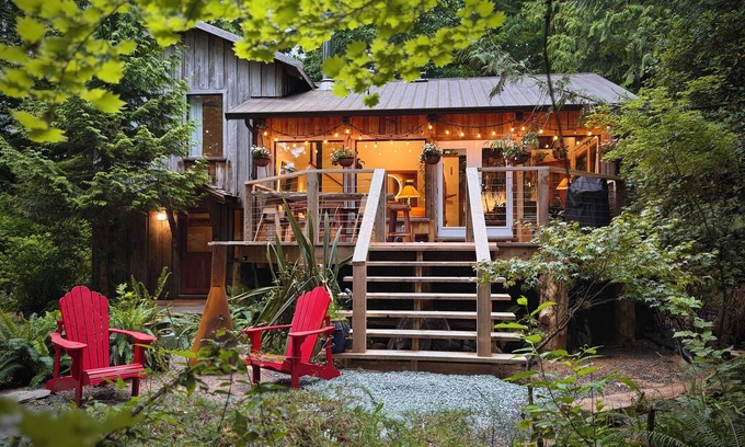 Tofino House | New listing: Tofino Cabin at Chesterman Beach
