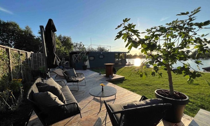 Baambrugse Zuwe Boat Rental | NEW - Little Asia - Houseboat Lake Near Amsterdam