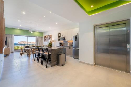 Loreto Apartment | New Luxurious Oceanfront 2 Bedroom Condo with Stunning Views